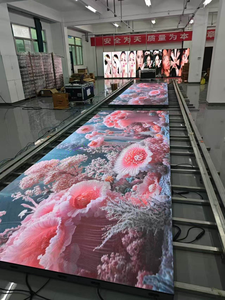 Écran LED interactif 3D P3.91 avec HDR10+ 8K pour événements intérieurs, scènes, ascenseurs, magasins de détail, aéroports, centres commerciaux et signalétique directionnelle - Product Image 4