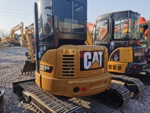 Mini-excavatrice hydraulique sur chenilles Caterpillar 303.5 CAT 303 303E 303.5E d'occasion d'origine du Japon, 3 tonnes 3,5 tonnes, avec accessoire tarière - Product Image 3