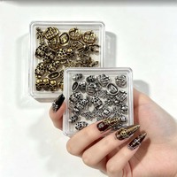 30 pièces/boîte Breloques et strass pour ongles en alliage, Or et Argent Vintage, Halloween, motifs Crâne creux, Citrouille, Toile d'araignée, Squelette, style Punk Gothique