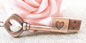 Memoria USB 2.0 con Forma <span class=keywords><strong>de</strong></span> Llave <span class=keywords><strong>de</strong></span> Corazón y Logotipo Personalizado, 128MB, 2GB, 4GB, 8GB, 16GB, 32GB, Nueva, Metálica, Pendrive - Product Image 4