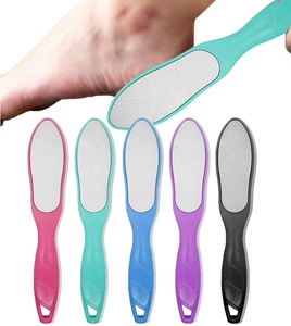 Kit de Pedicura Portátil de Acero Inoxidable Rosa al por Mayor, Lima y Raspador para Eliminar Callosidades, Personalizado para Mejorar la Piel y Eliminar Piel Muerta - Product Image 4