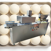 Machine tout-en-un pour la fabrication de boules de pâte pour les collations à base de flocons d'avoine, de céréales et de pâte de dattes