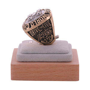 حلقة تذكارية كلاسيكية جديدة وعصرية أمريكية تحظى بشعبية كبيرة من الحنين إلى العالم من أجل كرة السلة - Product Image 5