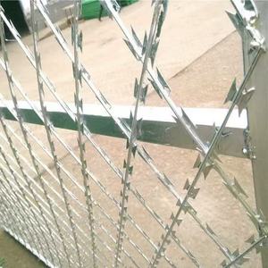 Venta de Fábrica, Más Barato que el <span class=keywords><strong>Precio</strong></span> de Venta al por Menor, <span class=keywords><strong>Malla</strong></span> de Alambre Soldada Tipo Concertina <span class=keywords><strong>para</strong></span> Cercas Perimetrales <span class=keywords><strong>para</strong></span> una Propiedad - Product Image 1