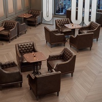 Ensemble table et chaises de style café américain rétro avec cadres en métal, meubles de restaurant en bois massif pour usage commercial