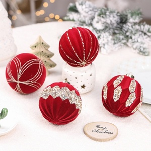 Juego de 4 Adornos Navideños Grandes de 10 cm, Bolas de Plástico Flocadas para Decoración de Árboles Navideños, Venta al por Mayor - Product Image 1