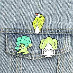 Broches et épingles en métal créatives et uniques en forme de légumes de dessin animé, mignonnes (chou, brocoli), accessoires en métal pour vêtements, vente en gros - Product Image 3