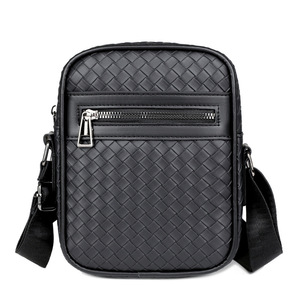 Sac à bandoulière personnalisé pour homme, style coréen, tendance, décontracté, petit sac messager carré tissé, vente en gros, à la mode pour les jeunes - Product Image 2