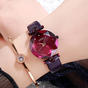 Nouvelle montre tendance pour femme avec embellissements en diamants et bracelet en cuir imperméable - un best-seller - Product Image 1