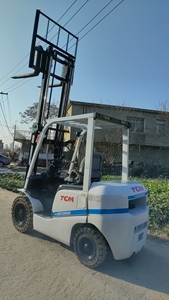 Carretilla elevadora usada <span class=keywords><strong>TCM</strong></span> 3ton Carretilla elevadora <span class=keywords><strong>TCM</strong></span> FD30 3ton <span class=keywords><strong>TCM</strong></span> a la venta Suministro de China con alta calidad - Product Image 2