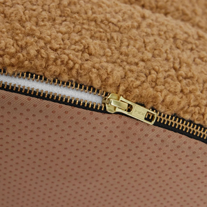 Proveedor de oro personalizado de espuma viscoelástica Cama grande para perros cubierta extraíble lavable impermeable Fondo elevado cama ortopédica de pared para perros - Product Image 4