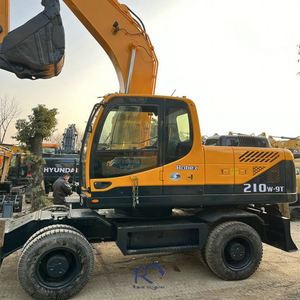 Vente flash : Excavatrice sur pneus Hyundai 210W-9 d'occasion, excavatrice Hyundai d'occasion à vendre - Product Image 1