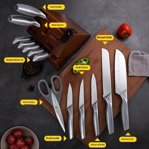 Ensemble de couteaux de cuisine de luxe en acier inoxydable avec bloc, comprenant un couteau de boucher, un couteau utilitaire, un couteau à steak et des ciseaux, à manche creux - Product Image 2