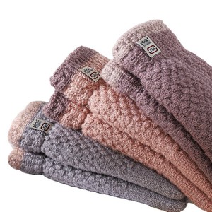 Gants en tricot doublés de polaire à double couche pour femmes JNX, gants chauds d'hiver pour le cyclisme en plein air et les déplacements quotidiens - Product Image 5