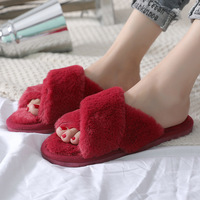 Hiver Femmes Intérieur Pantoufles Décontractées Femme Tongs Fluffy Shoes Cross Design Slides Ladies Soft Warm Plush Slipper