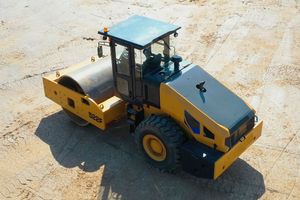 Factory Direct Supply Road Construction Machinery 22 Ton Single Drum Roller 522f Compactor Vibratory - Product Image 3