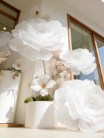 Fleurs artificielles géantes en organza personnalisées pour la décoration de scène de mariage et d'événements