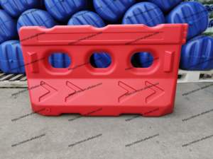 Barriera di plastica piena d'acqua ad alta visibilità per la sicurezza stradale all'aperto Crash autostrada barricate <span class=keywords><strong>Guardrail</strong></span> per la carreggiata - Product Image 2