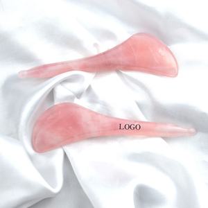 प्राकृतिक चीन पारंपरिक चेहरे गुआ शा उपकरण चम्मच के आकार गुलाब क्वार्ट्ज स्पा एक्यूपंक्चर Scraping मालिश स्वास्थ्य देखभाल के लिए हीलिंग - Product Image 1