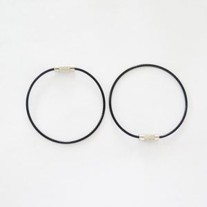 Anneaux suspendus pour étiquettes de bagages et d'identification en acier inoxydable avec boucles de câble - Product Image 4