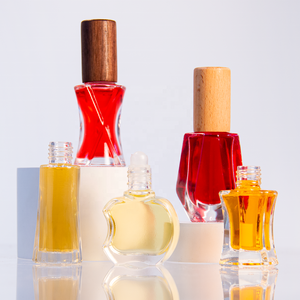 5ml-10ml bottiglia di vetro trasparente a forma strana bottiglia di olio essenziale con rotolo sull'applicatore per la vendita - Product Image 6