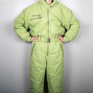 Inspire Apparel Monos de nieve de esquí personalizables para mujer Trajes de snowboard de una pieza a prueba de viento de alta calidad Cremallera de talla grande - Product Image 1