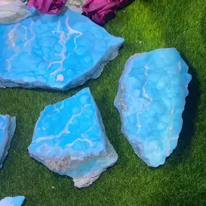 Wholesale Natural Carved High Quality Crystal Raw Stone Larimar Specimen For Home Decoration