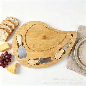 บอร์ดชีสไม้ไผ่พร้อมเครื่องมือถาดเสิร์ฟแบบพกพาสำหรับห้องครัวในบ้าน - Product Image 1