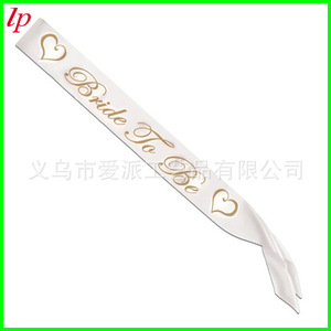 Écharpe « Bride To Be Mummy To Be Nanny To Be » avec impression or blanc, accessoire pour fête de mariage LPP4063 - Product Image 4