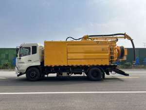 Camion-citerne à aspiration d'huile et d'eaux usées en acier inoxydable, nettoyeur à haute pression pour moteur diesel - Product Image 4