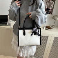 2026 Trendige Wasserdichte Bestickte Schulter- & Crossbody-Tasche - Sommerliche Modische Große Kapazität für Damen
