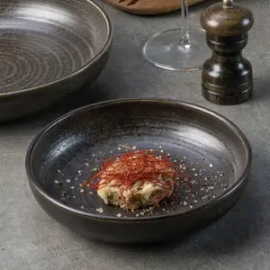 Piring salad keramik porselen 8 inci hitam polos restoran hotel Barat gaya Jepang piring sup