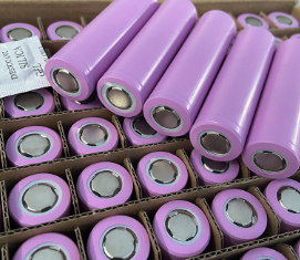 18650 Battery 2600mAh 3000mAh <span class=keywords><strong>3</strong></span>.7 V 18650 Flat Top Rechargeable Li-ion Li-ion 18650 Battery Cell for Flashlight - Product Image 5