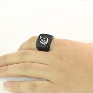 Anillos Cuadrados de Acero Inoxidable con Grabado Láser de 26 Iniciales Inglesas, Estilo Punk Minimalista Negro de 18MM, para Hombre, Venta al Por Mayor - Product Image 2