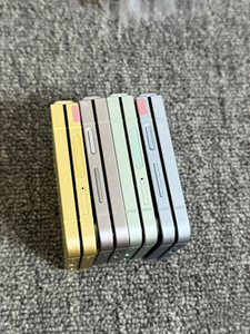 Smartphone <span class=keywords><strong>Samsung</strong></span> Z Flip6 Usato 95% Nuovo 5G A+ 256G/512G Sbloccato Originale <span class=keywords><strong>Android</strong></span> 6.7 Pollici - Product Image 3