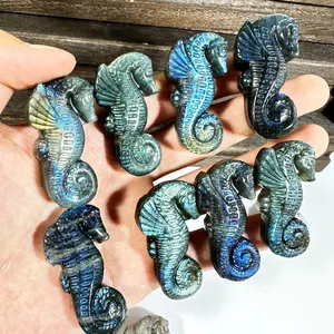 Sfuso hotsale naturale di alta qualità intagliato a mano piccolo labradorite blu flash seahorse intagli intagli per la decorazione