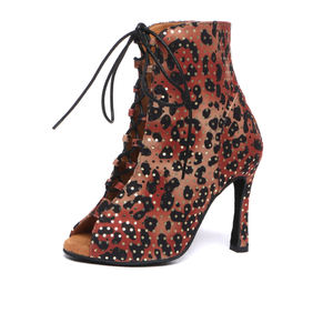 <span class=keywords><strong>Chaussures</strong></span> de danse à talons hauts pour <span class=keywords><strong>femmes</strong></span> professionnelles, à <span class=keywords><strong>la</strong></span> mode et belles L562 avec salle de danse à <span class=keywords><strong>chaussures</strong></span> latines en daim et paillettes - Product Image 1