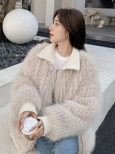 Zeyu 2026 Nouvelle Veste Décontractée d'Hiver pour <span class=keywords><strong>Femme</strong></span> en Fausse Fourrure Crème, Coupe Oversize, Bordure Tricotée, Col Montant Zippé, Douce, Pelucheuse, Épaisse <span class=keywords><strong>et</strong></span> Chaude, ODM - Product Image 5