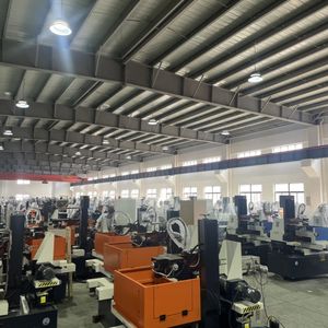 Machine de découpe de fil CNC pour l'industrie aérospatiale Décharge de fil d'armoire verticale avec composant moteur central pour la mise en forme des matériaux souhaités - Product Image 5