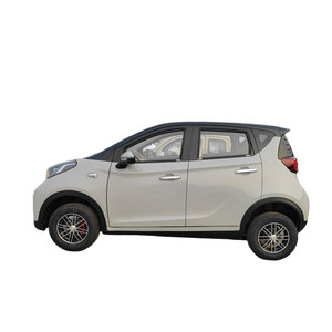 Fabricantes Chinos de Mini <span class=keywords><strong>Autos</strong></span> Eléctricos Tipo Scooter, Nuevo Modelo 2025, Auto Eléctrico Económico para Adultos de 4 Ruedas y 4 Plazas - Product Image 3