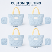 Sac fourre-tout matelassé personnalisé avec logo pour femme, sac à main léger rembourré, sac à bandoulière doux et rembourré, vente en gros OEM ODM