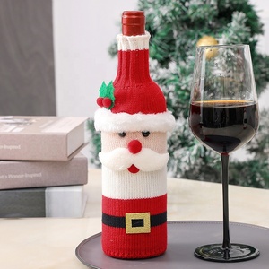 Housse <span class=keywords><strong>de</strong></span> <span class=keywords><strong>bouteille</strong></span> <span class=keywords><strong>de</strong></span> vin en tricot <span class=keywords><strong>de</strong></span> Noël Vefit - Design Père Noël |   Décoration <span class=keywords><strong>de</strong></span> fête festive : Boules décoratives pour arbre, modèle <span class=keywords><strong>bouteille</strong></span> <span class=keywords><strong>de</strong></span> vin - Product Image 3