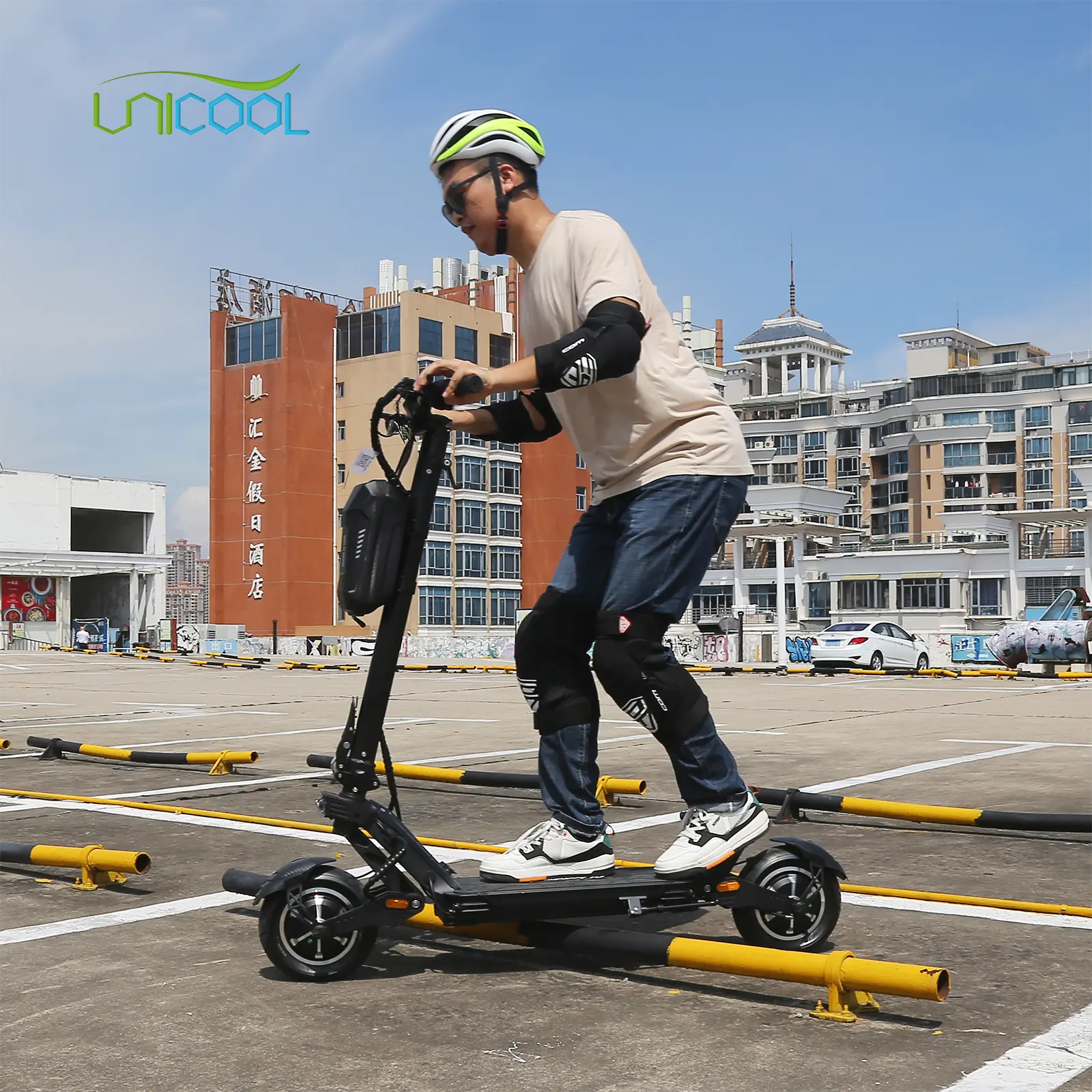 Unicool new arrival 52v 18.2ah lithium battery 90km range 45mph 2000w powerful oem electric scooter elettricis