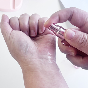 Etiqueta privada 10ml Aceite de fragancia afrutado floral Parfums originales Roll-on Pheromone Eau De Toilette Perfume Oil Spray para mujeres - Product Image 3