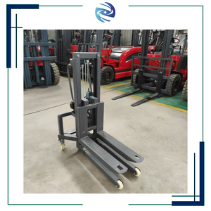 Mini Apilador Hidráulico de Fácil Operación con Bomba de Pie, Capacidad de Carga de 440 Libras, Mini Apilador Portátil para Tareas Industriales - Product Image 4