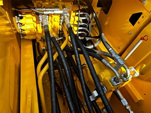 Oferta Especial: Excavadora de Cadenas Komatsu PC240-11 de 24 Toneladas, 90% Nueva, en Buenas Condiciones, Precio Económico - Product Image 5