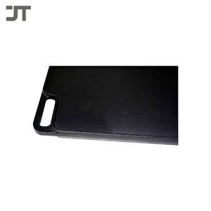 <span class=keywords><strong>กระทะ</strong></span>เหล็กหล่อเคลือบน้ำมันพืชทรงสี่เหลี่ยมผืนผ้า <span class=keywords><strong>ใช้</strong></span>ได้สองด้าน สำหรับทำบาร์บีคิวและตั้งแคมป์ - Product Image 4