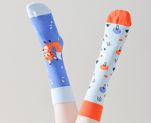 <span class=keywords><strong>Calcetines</strong></span> Asimétricos 2026 AB, de Algodón Peinado, Diseño Creativo Original, para Parejas, Modernos, con Personalidad, Par de <span class=keywords><strong>Calcetines</strong></span> Únicos, Venta al Por Mayor - Product Image 2