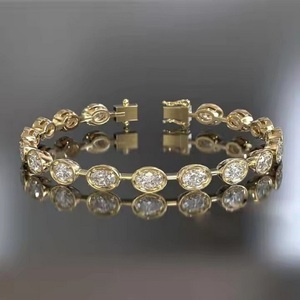 Forma ovalada Increíble diseño Moissanite Pulsera y brazalete Colección de joyas inspiradas en diamantes para mujeres - Product Image 6