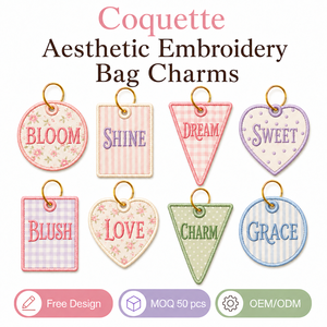 Ciondoli per Borsa Ricamati Personalizzati Stile Coquette, Portachiavi Floreali in Tessuto per Ragazze, Etichette Regalo Personalizzate, Vendita all'Ingrosso - Product Image 1